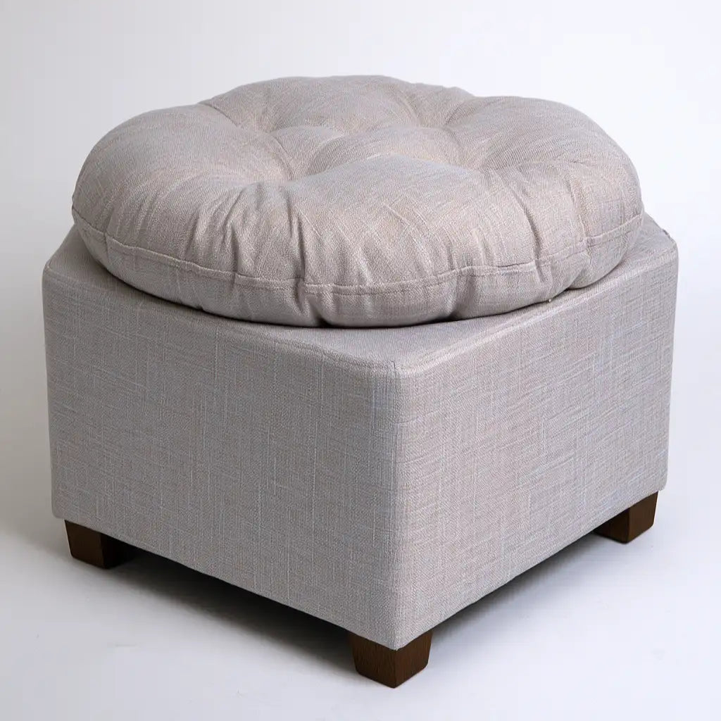 Pouf imbottito dalle linee moderne, beige, per la casa