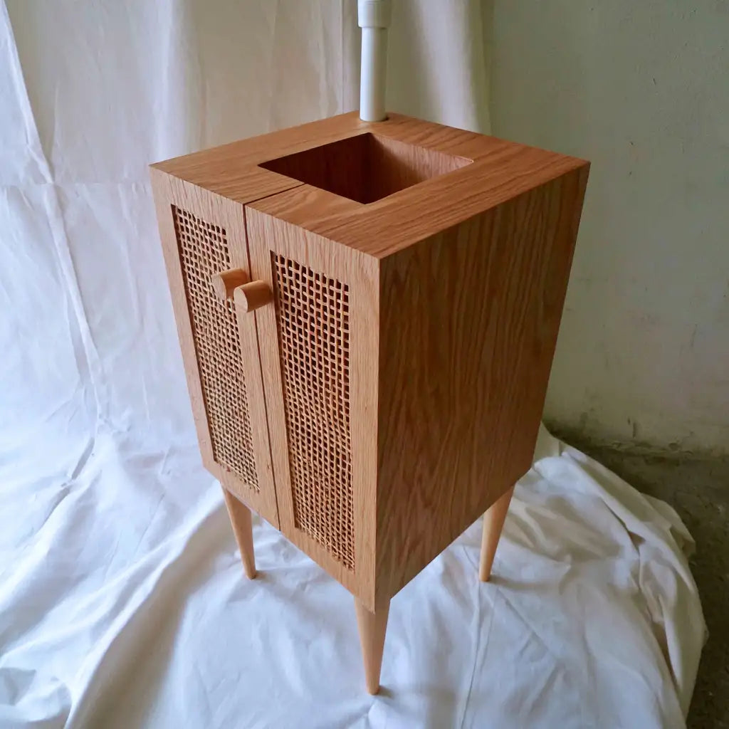 Mobile contenitore dalla forma compatta, beige, per la casa